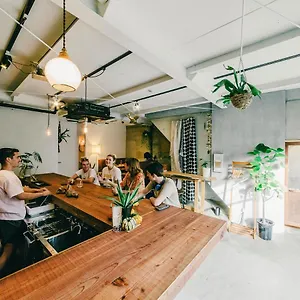 https://hippo-hostel.hotels-osaka.net